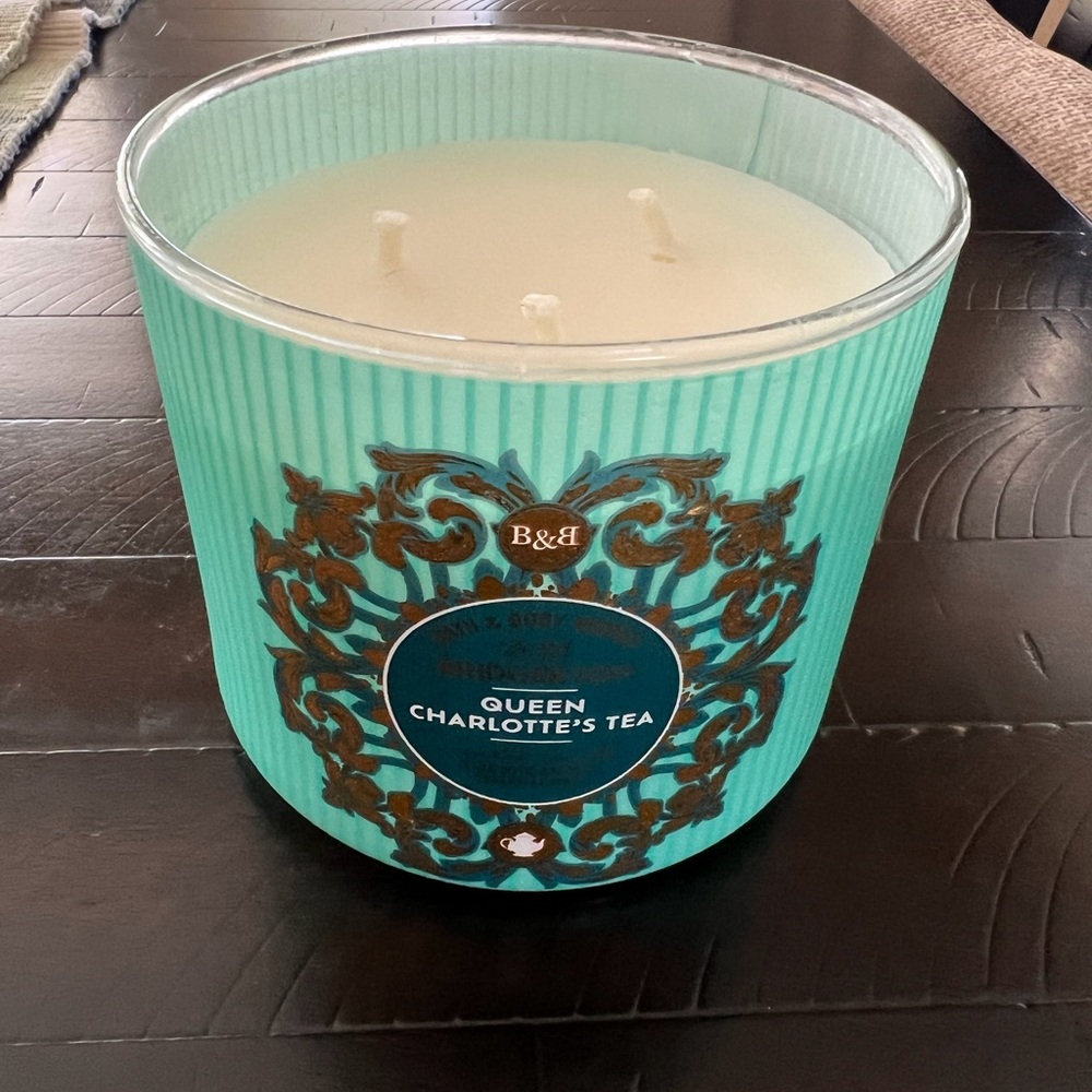 B&B Queen Charlotte's Tea Candle